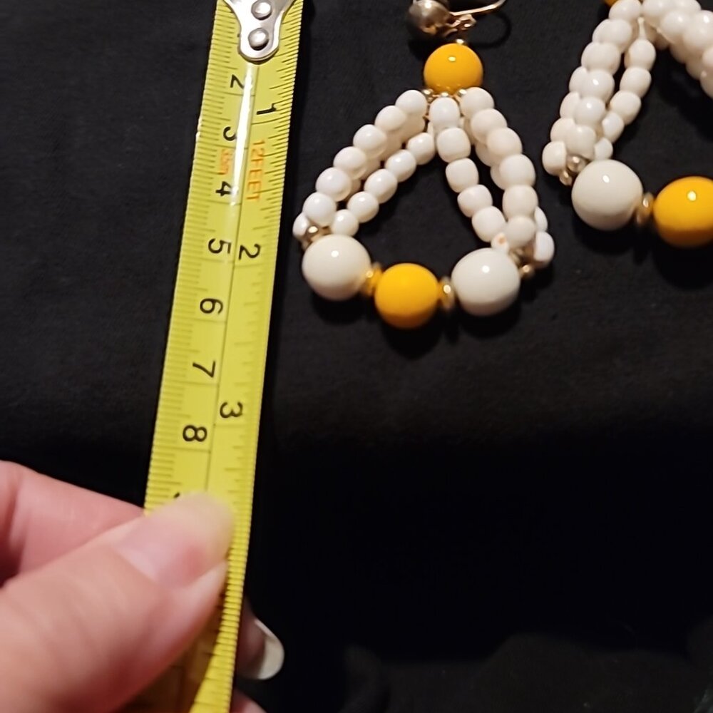 Vintage Clip White and Yellow Clip Earrings